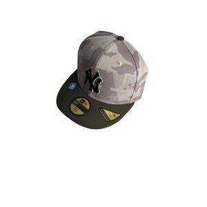 New Era 59Fifty Yankees Camo Pre-Curved Baseball Cap 7 5/8